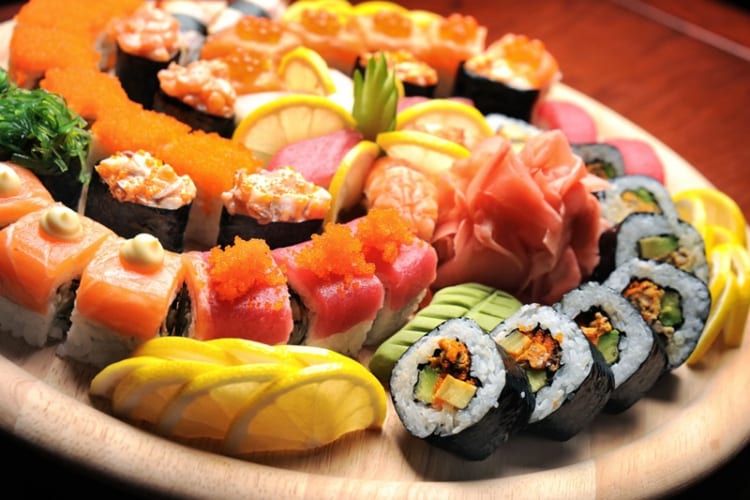 Sushi - món ăn Nhật Bản với sự kết hợp đa dạng các nguyên liệu đầy hấp dẫn