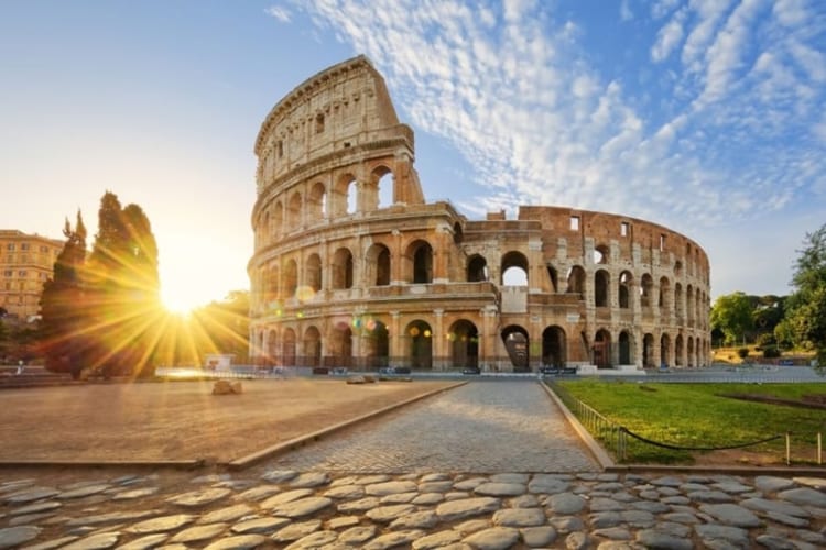 Đấu trường La Mã trải qua bao thăng trầm của lịch sử vẫn còn tồn tại đến ngày nay