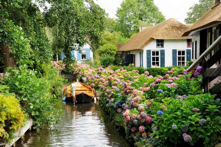 Giethoorn - ngôi làng cổ tích đầy thơ mộng hiếm có tại Hà Lan