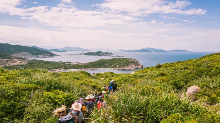 TREKKING CUNG ĐƯỜNG VEN BIỂN 8 NÀNG TIÊN 2N2Đ